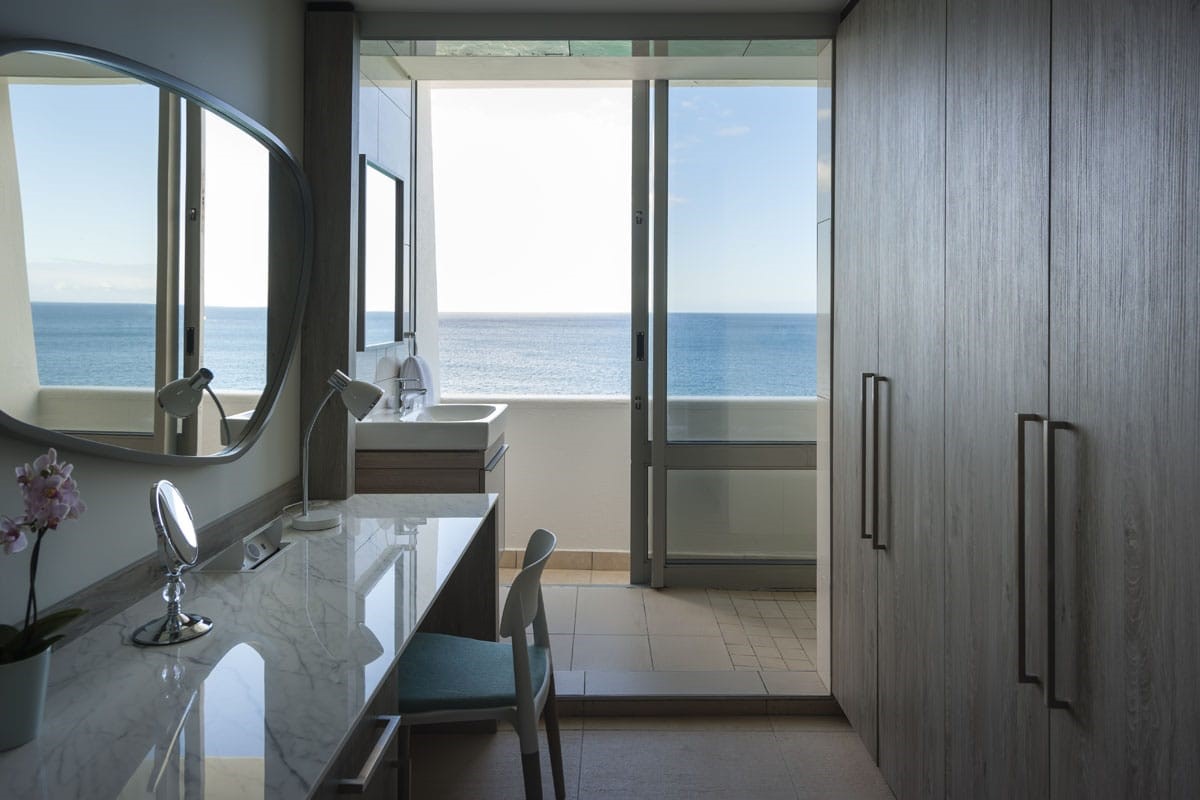 Bathroom Suite 3