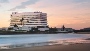 beacon-island-resort-hotel-3711101_1920